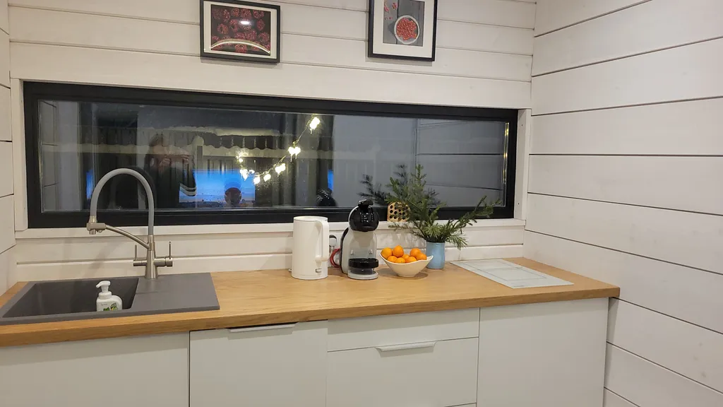 Коттедж под соснами