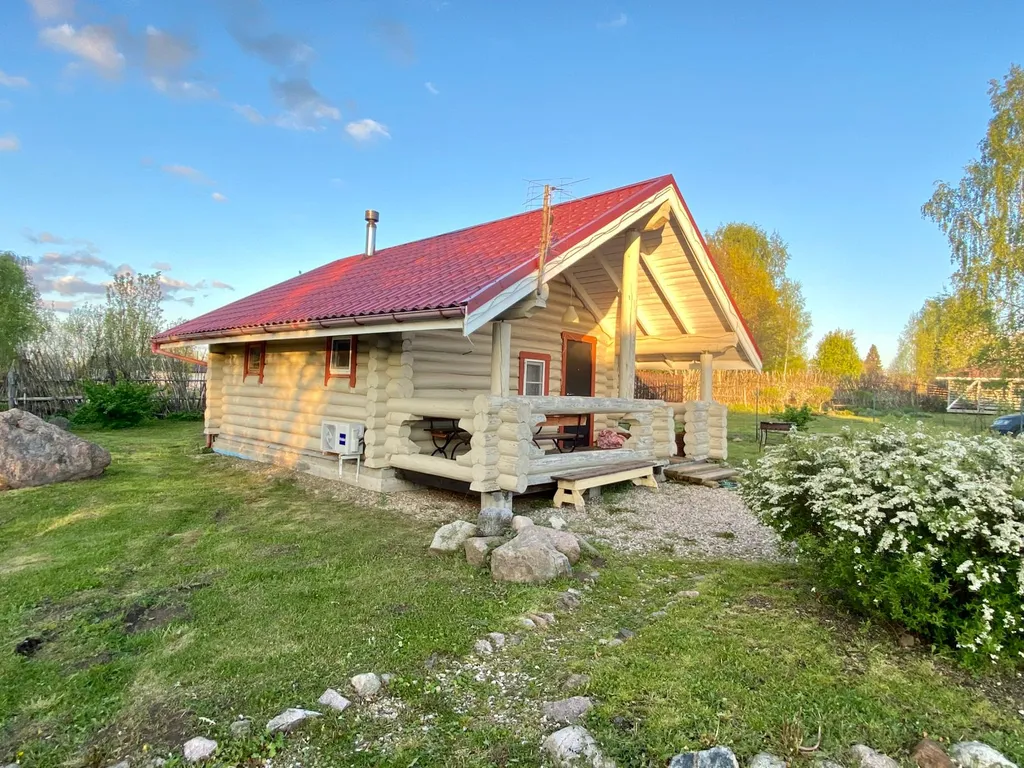 Коттедж с баней