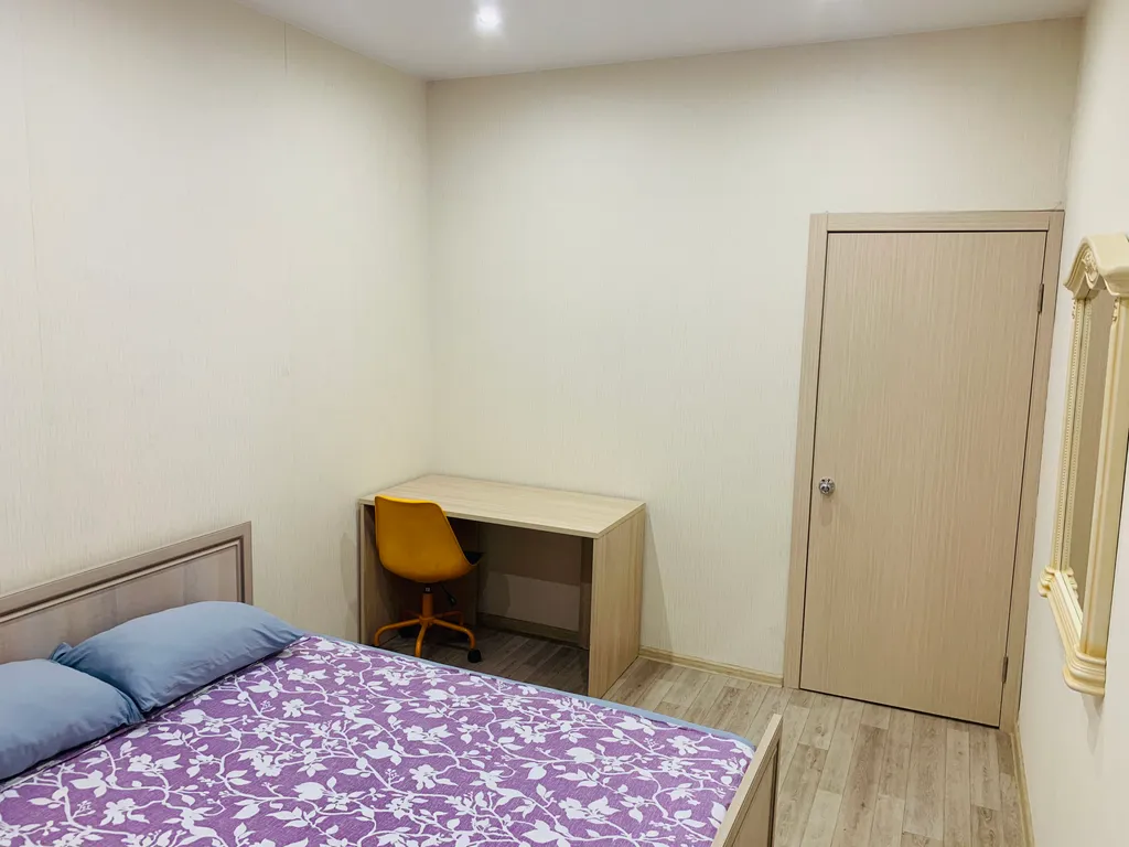 2 комнатная квартира возле Крытого рынка, центр