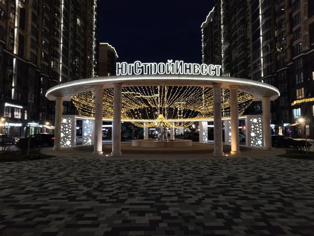 Стильная двухкомнатная квартира рядом с Экспоград-Юг