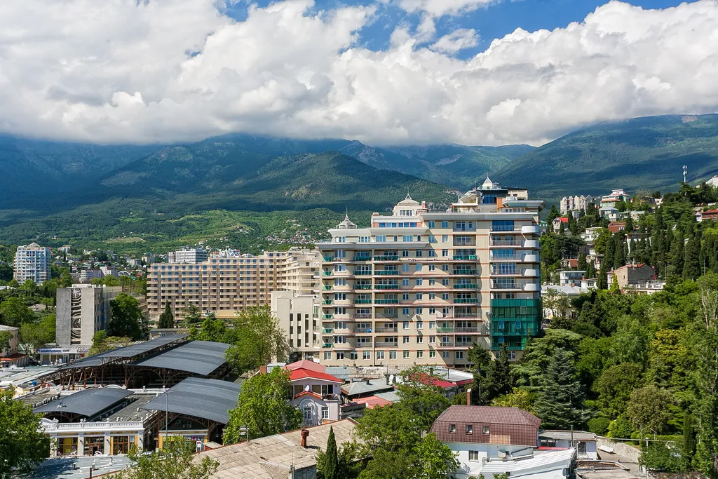 Видовая квартира в центре рядом с лучшим пляжем города