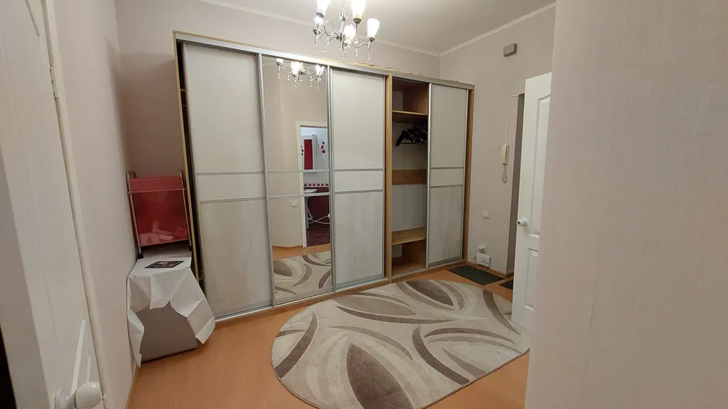 Светлая просторная вартирка в центре рядом с окружной стоматологией