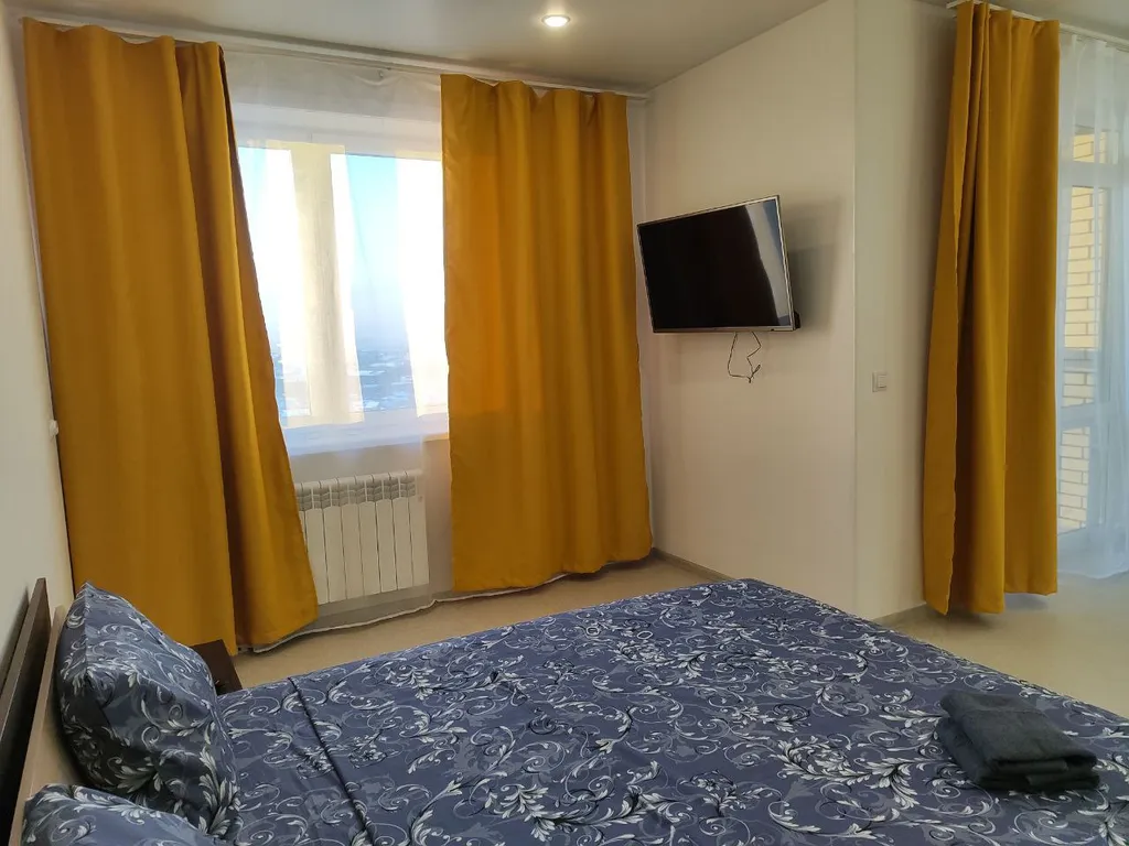 Студия на 13м этаже, ЖК Семья