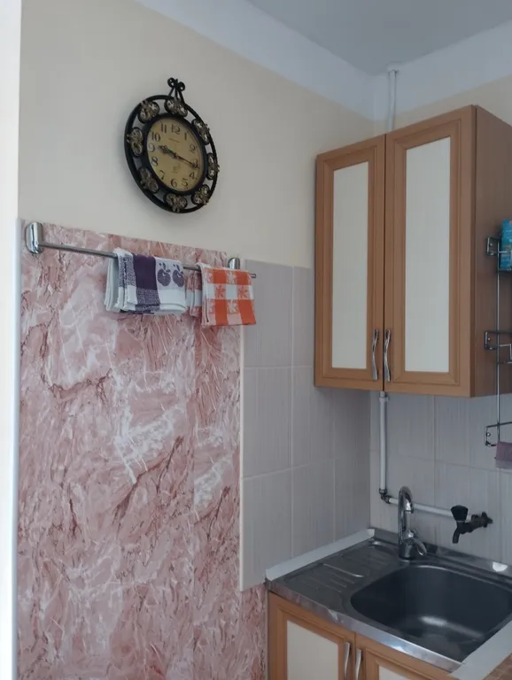 Уютная маленькая комната с балконом, близко к морю