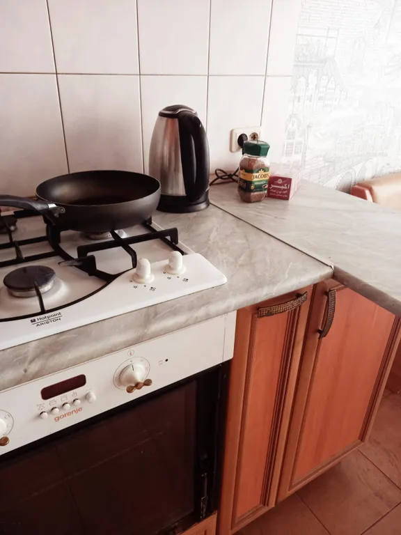 Чистая квартира в тихом районе, рядом с рынком Викалина