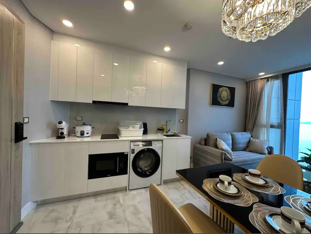 Copacabana Beach Jomtien Super Deluxe Sky Ocean Sunset 2355