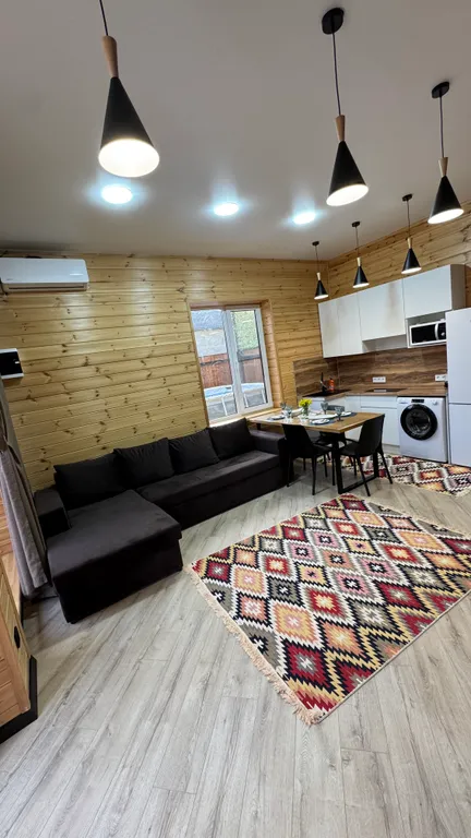 Уютный дом на берегу моря