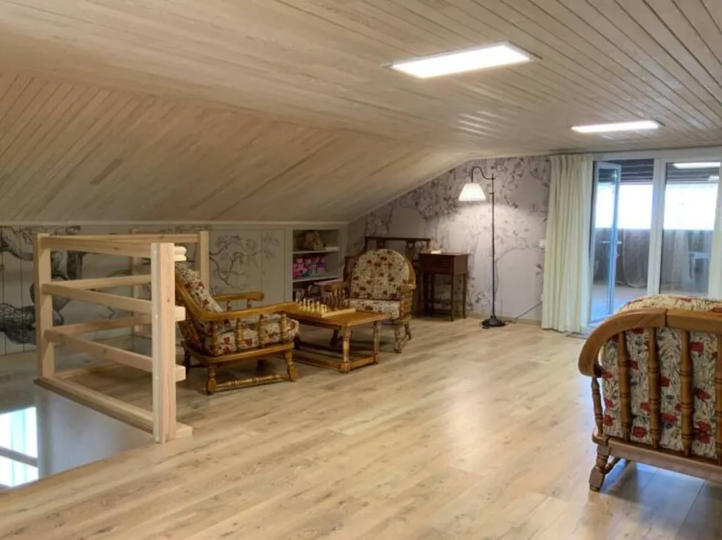 4-комнатный Дом