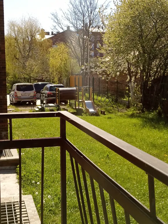 Просторная квартира на тихой улице