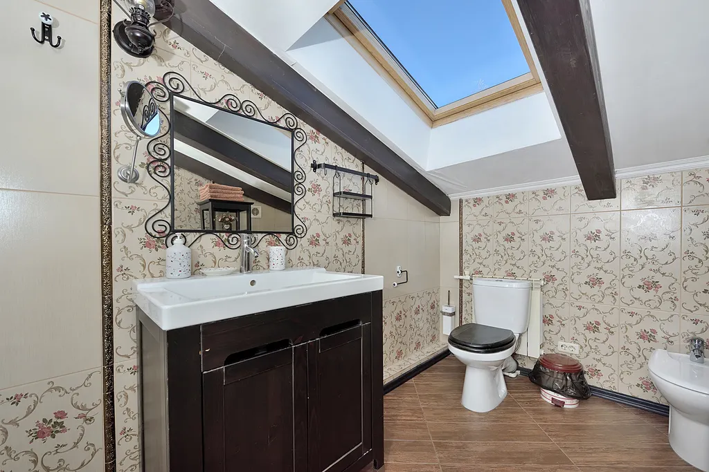 5-комнатный Дом