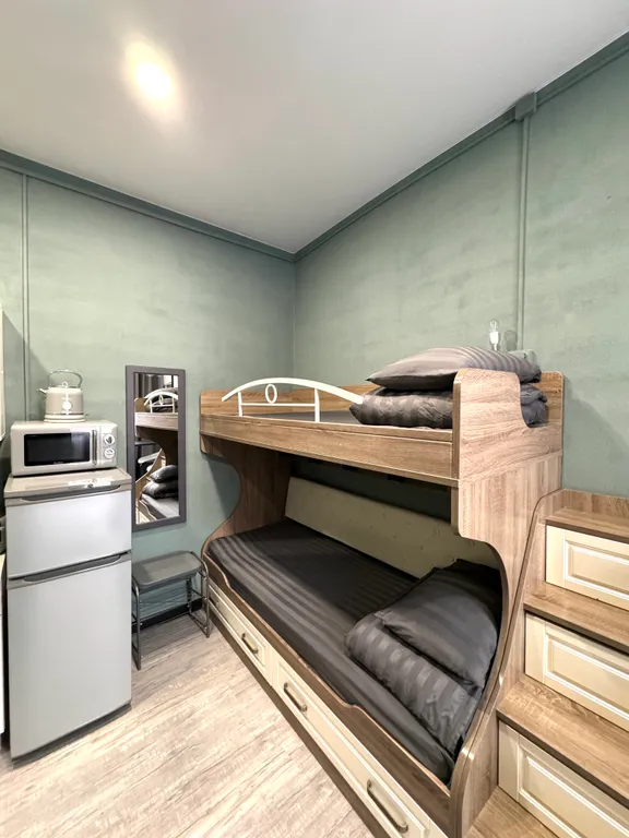 Двухместный номер №1 с 2мя кроватями и общей ванной комнатой