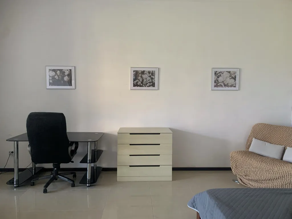 Уютная студия с бассейном