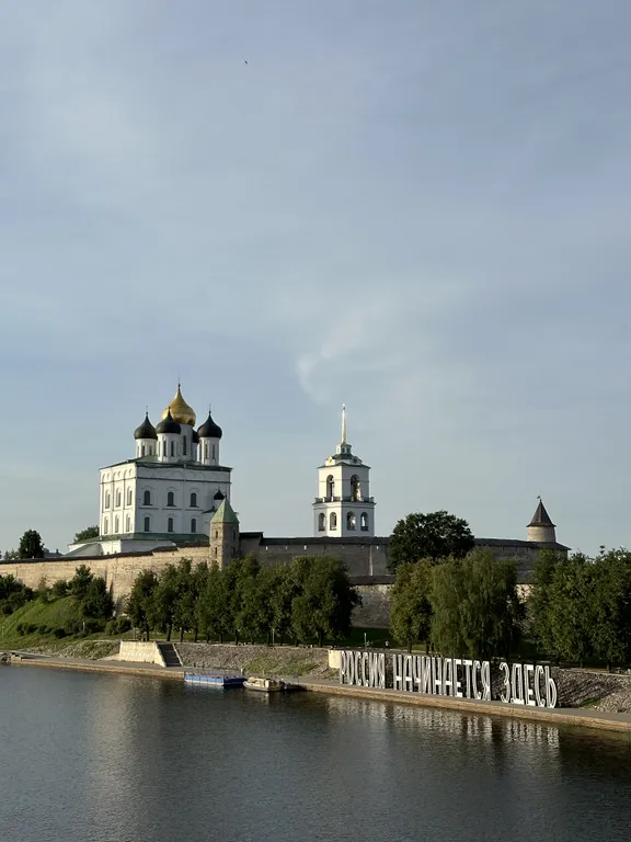 Светлая квартира в 8 минутах езды до центра