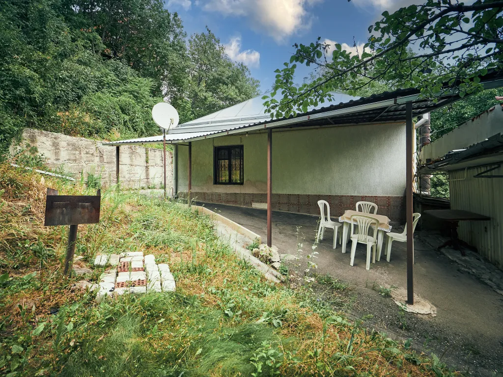 Дом с мангальной зоной  в самом центре города