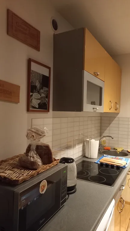 Уютная квартира - студия в центре города на площади Победы