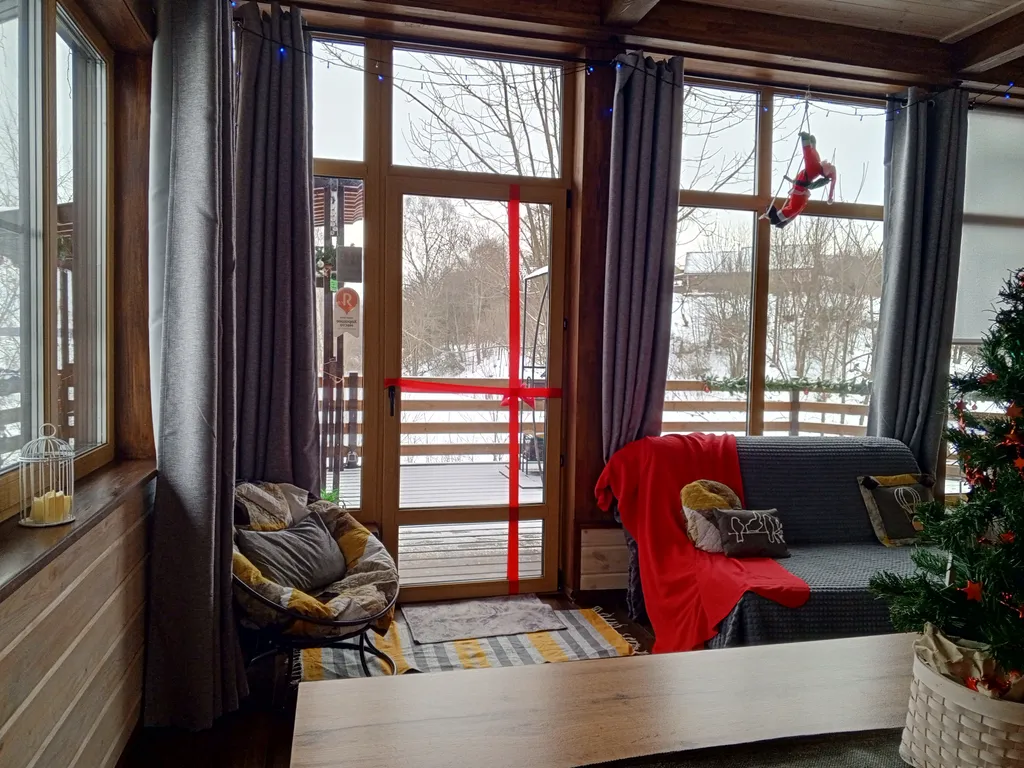 Парящий дом на Волге