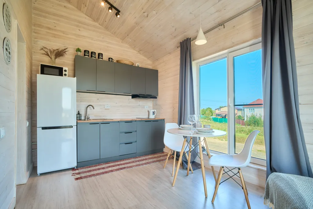 Дом с видом на пруд