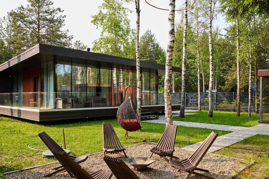 Домик в соснах