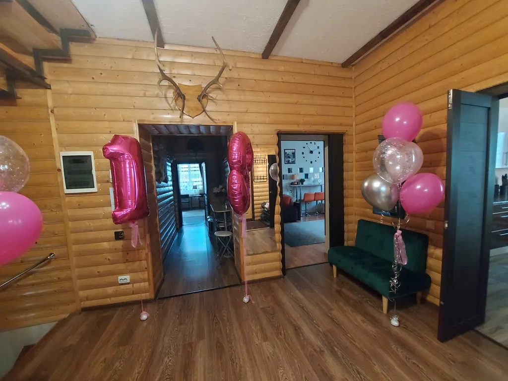 Коттедж Марианна с бильярдом, теннисом, сауной и бассейном