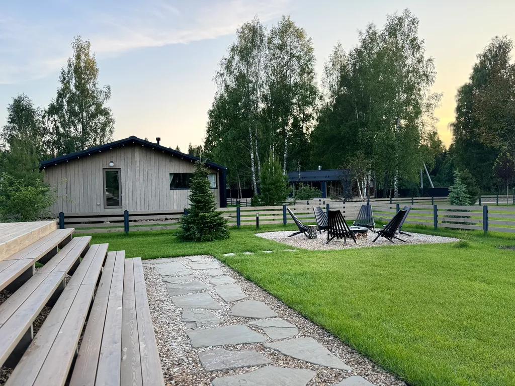 Уютный загородный дом в тишине