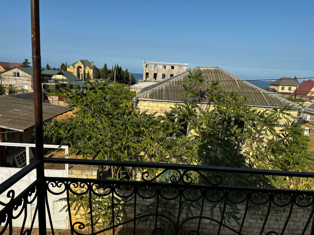 Дача около моря