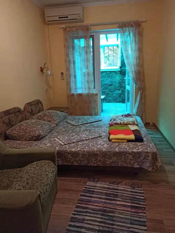 Квартира Семейный номер улучшенный — аренда посуточно в Коктебель