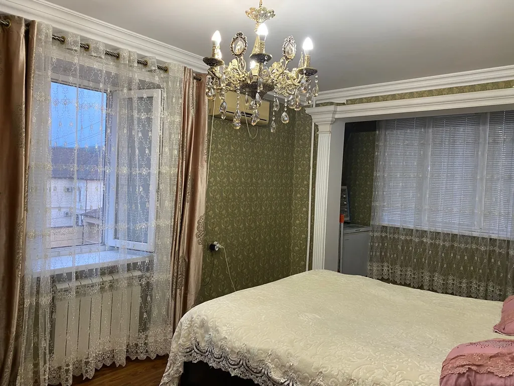 Уютная квартира в центре города с видом на горы