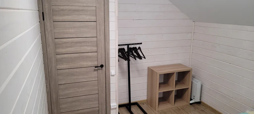 Уютный дом с банным домиком рядом с лесом