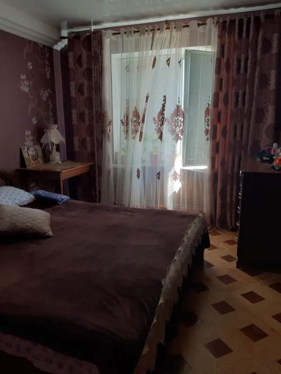 2ком.кв.порядо и чистоту горант.с окна вид на горы море..рядом крепост