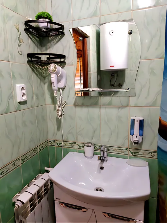 Домик с террасой и купелью