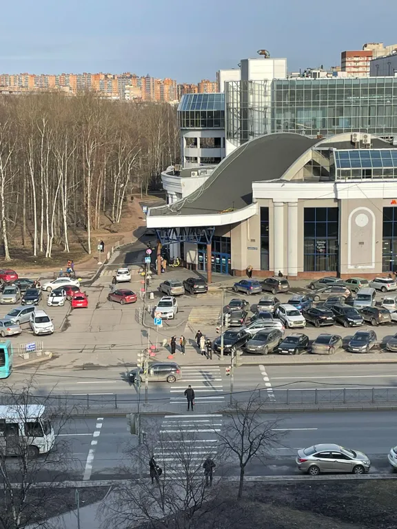 Квартира у станции метро Дыбенко