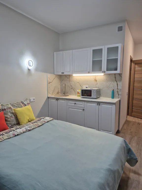 Студия с видом на лес