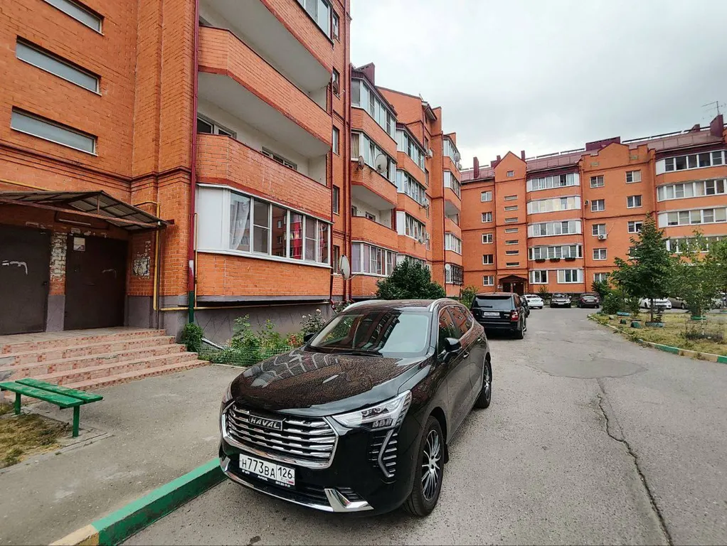 Просторная квартира в оживленном районе