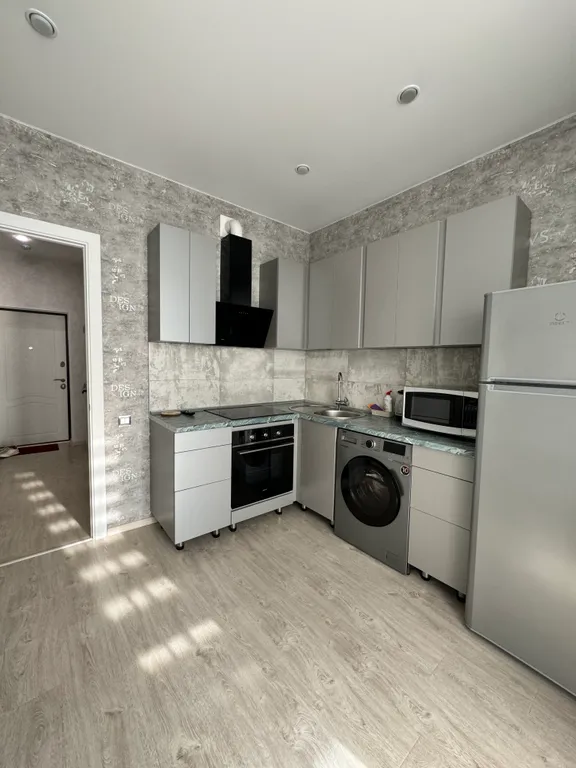 Квартира Уютная квартира рядом с ТЦ Меганом — Мирное