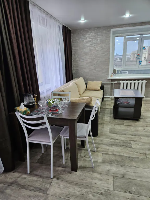 Уютная 2-комнатная квартира в деловом центре города на красной линии