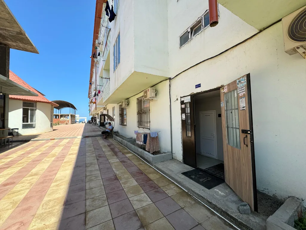 Студия на берегу моря