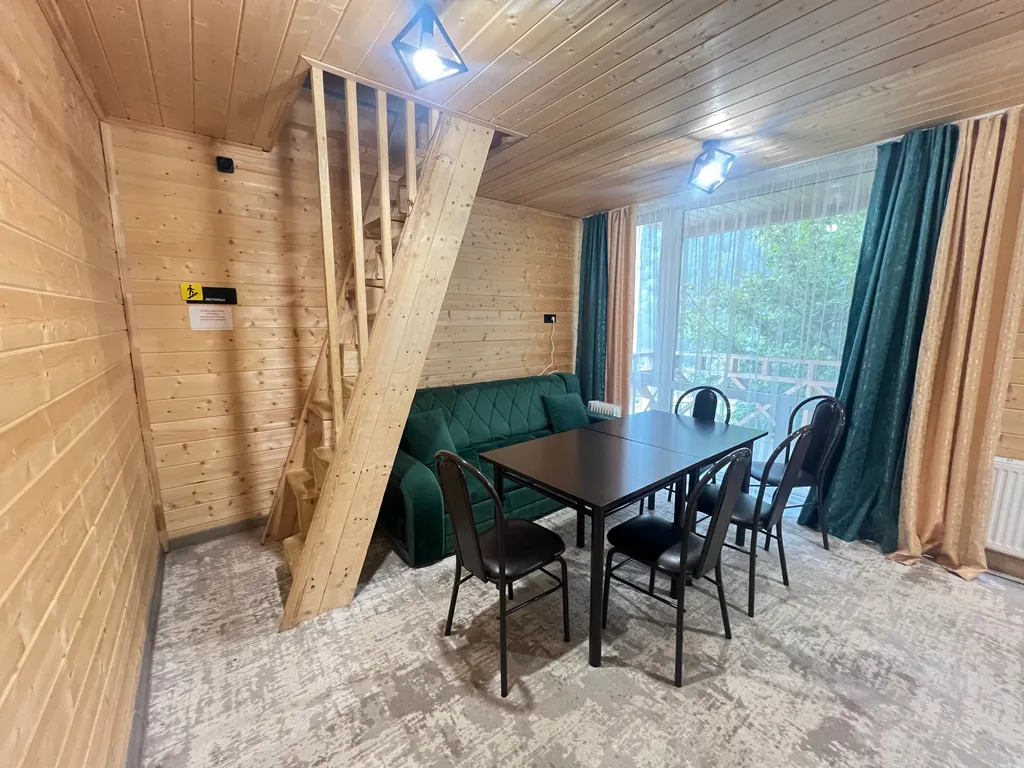 Большой дом Atlas Эльбрус в 20 минутах от поляны Азау