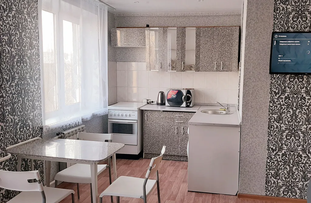 Квартира Уютная двухкомнатная квартира рядом с ТЦ — Красноярск