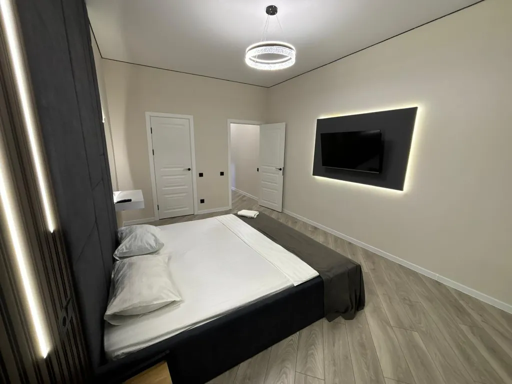 Estet вблизи ТРЦ Mega