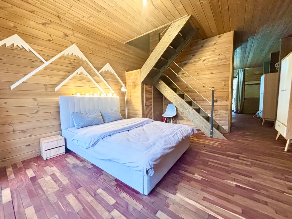 Квартира Квартира Кругозор*2-эт кв. 110м² с видом на озеро — Сочи