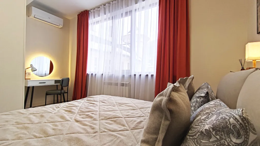 Дизайнерский апартамент с двумя спальнями