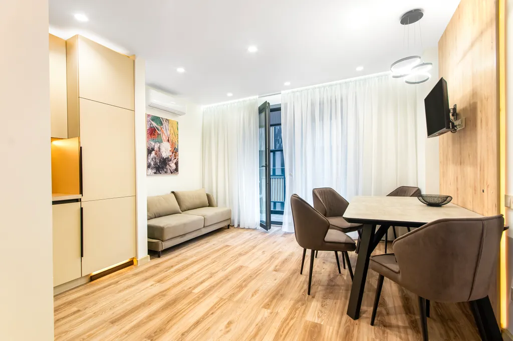 Стильная двухкомнатная квартира у моря Небо 19