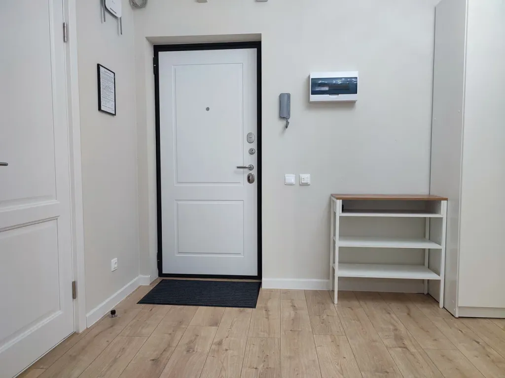 Светлые двухкомнатные апартаменты