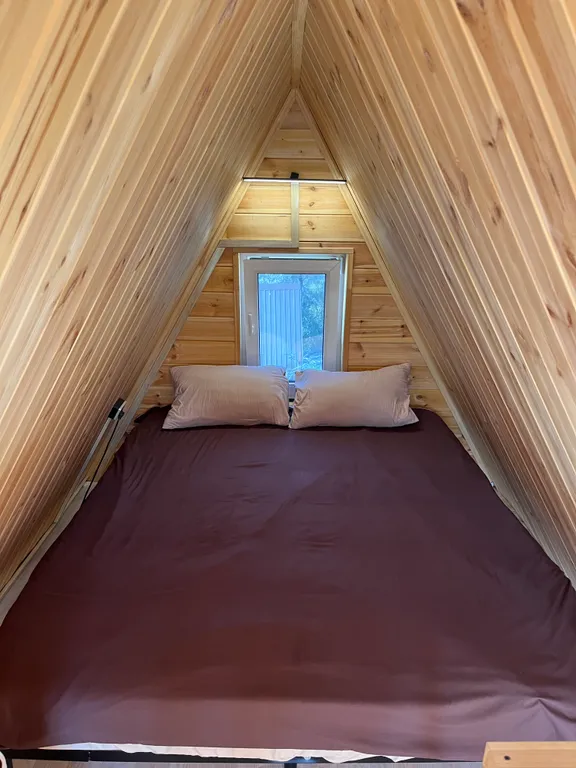 A-Frame на берегу реки, рыбалка с пирсом в Береговом