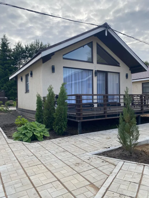 Коттедж Современный и уютным домик на берегу озера — Правдино