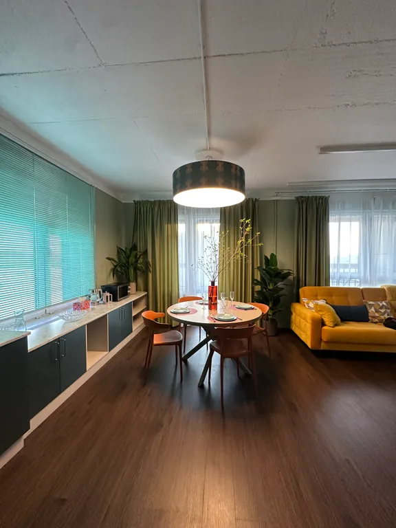 Просторная евро-двушка с панорамным видом на Ангару