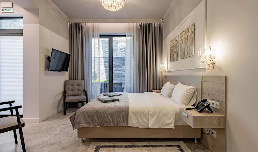 Квартира Полулюкс с отдельным входом и террасой — аренда посуточно в Кореиз