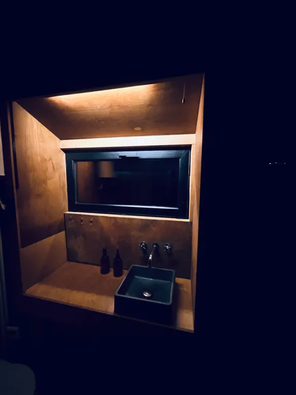 Домик на озере