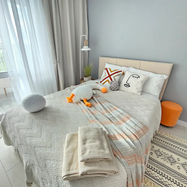 Квартира с видом на березовую рощу