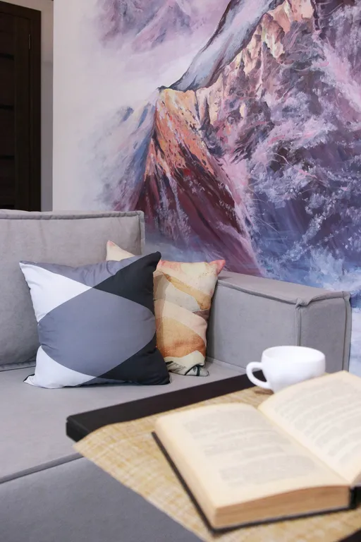 Студия с балконом в центре